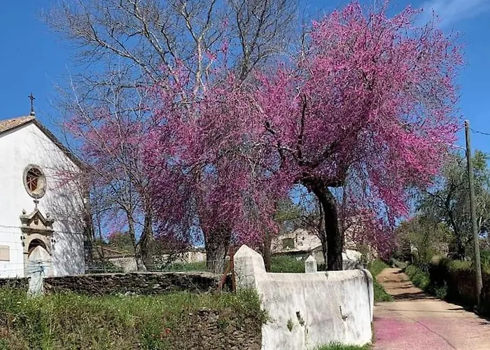 Casa Situada En Un Entorno Natural La Serena Trujillo