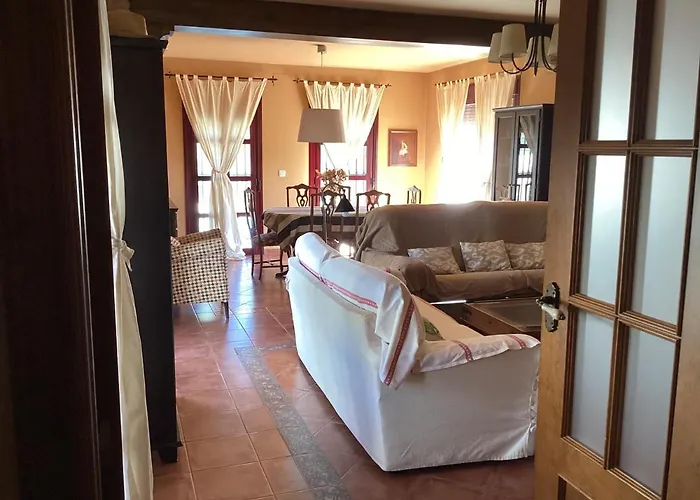 Casa Situada En Un Entorno Natural La Serena Trujillo