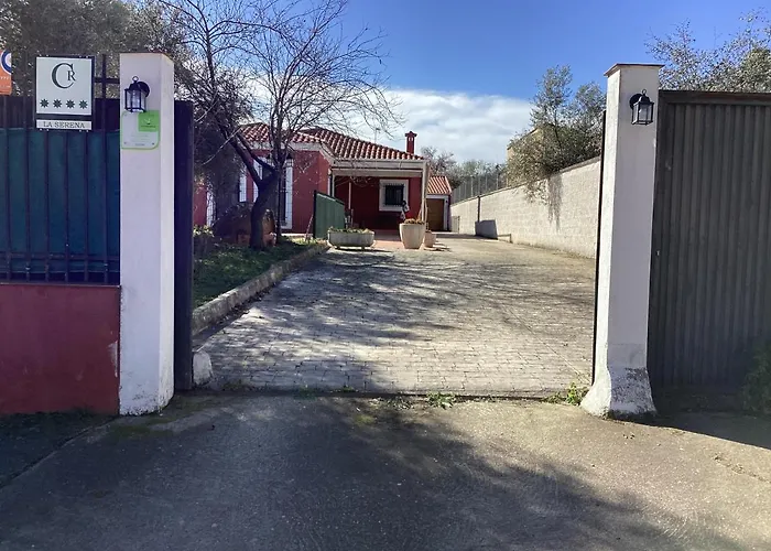 Casa Situada En Un Entorno Natural La Serena Trujillo